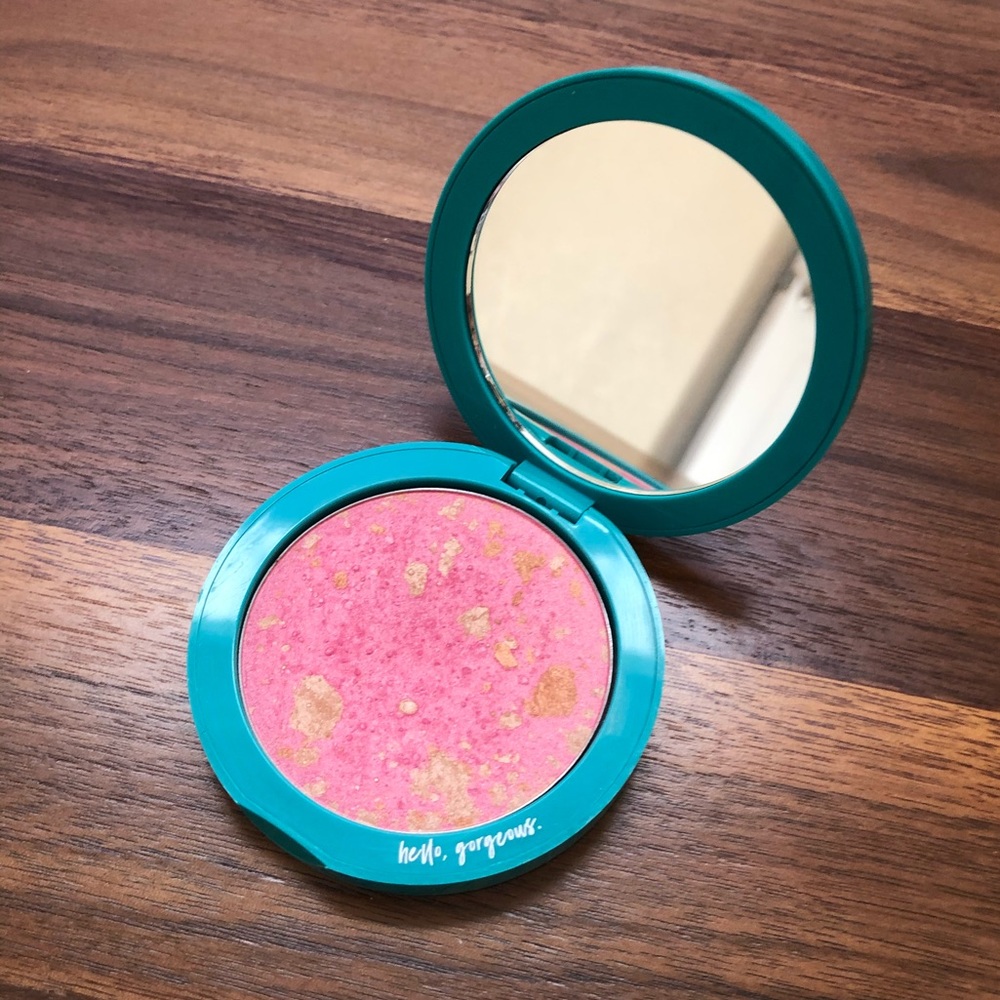 Thrive Causemetics Rosie Strobing Blush